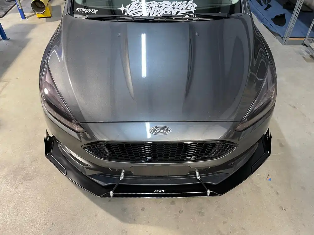 Ford Focus SE (2015-2018) Front Splitter V1