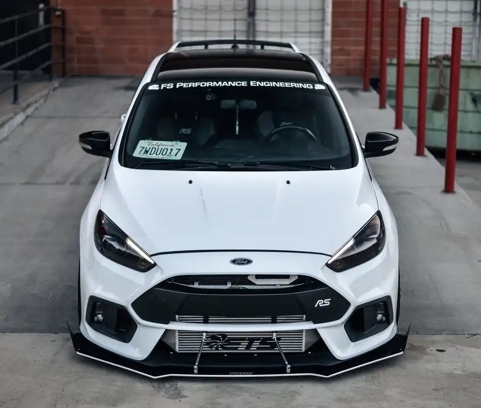 Ford Focus RS (2016-2018) PURE CARBON FIBER Front Splitter