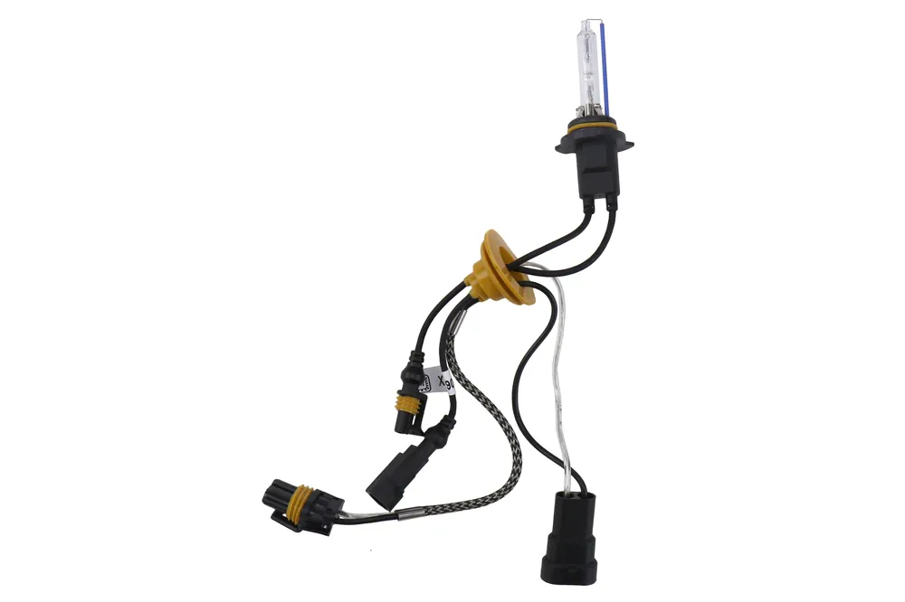 Morimoto 9012: XB 6500K Bulbs (Pair) - Universal