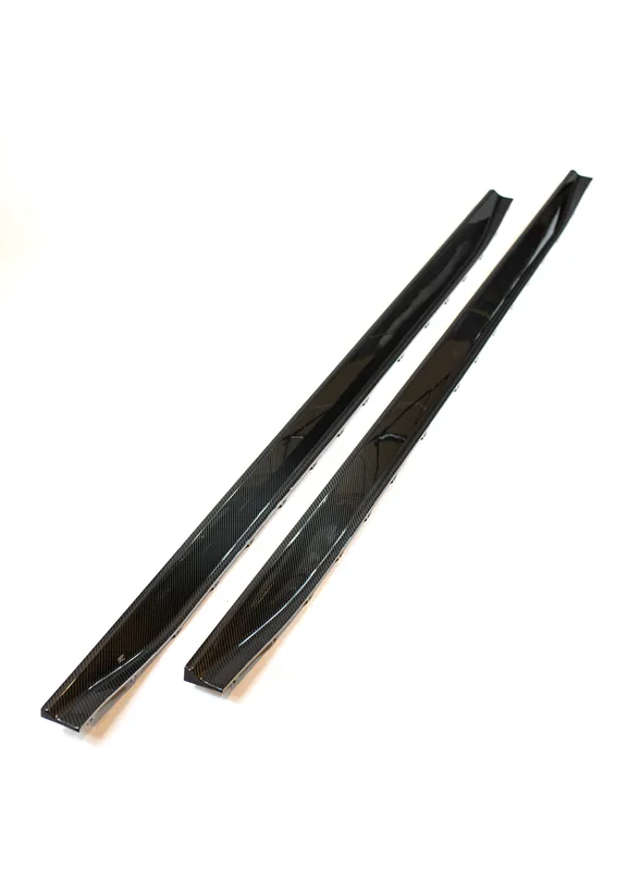 G8X Dry Carbon Fiber V2 Side Skirts