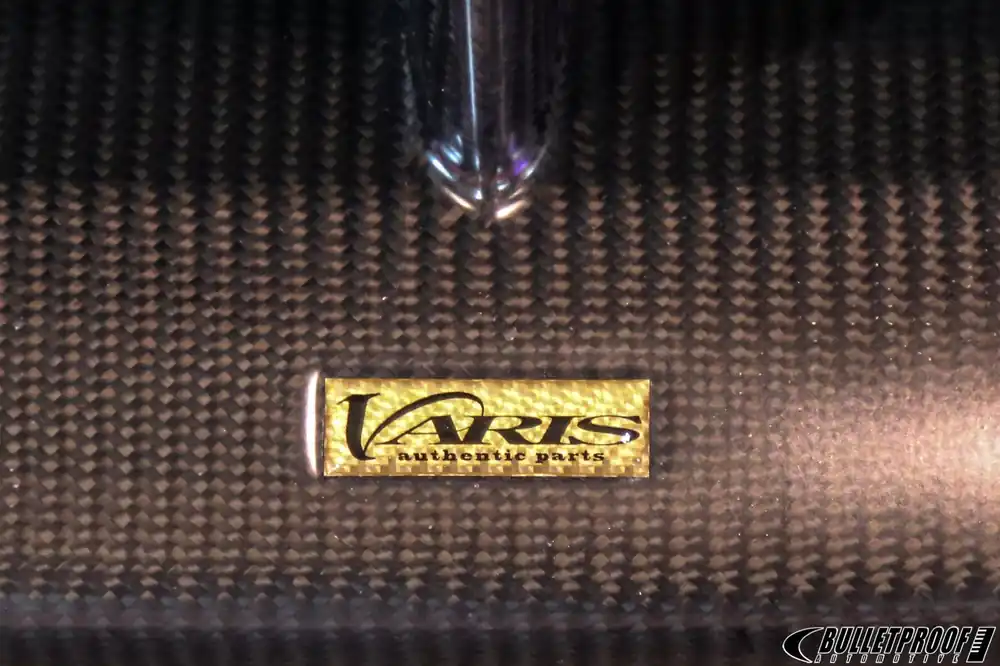 Varis Special Edition Gold Carbon Fiber Badge [VARIS_UNIV_GOLDBADGE]
